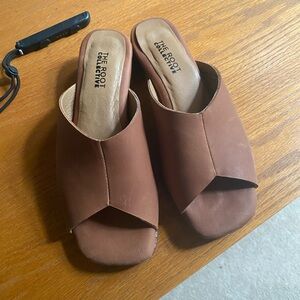 The Root Collective Audrey Sandals - TRC - chestnut - size 7